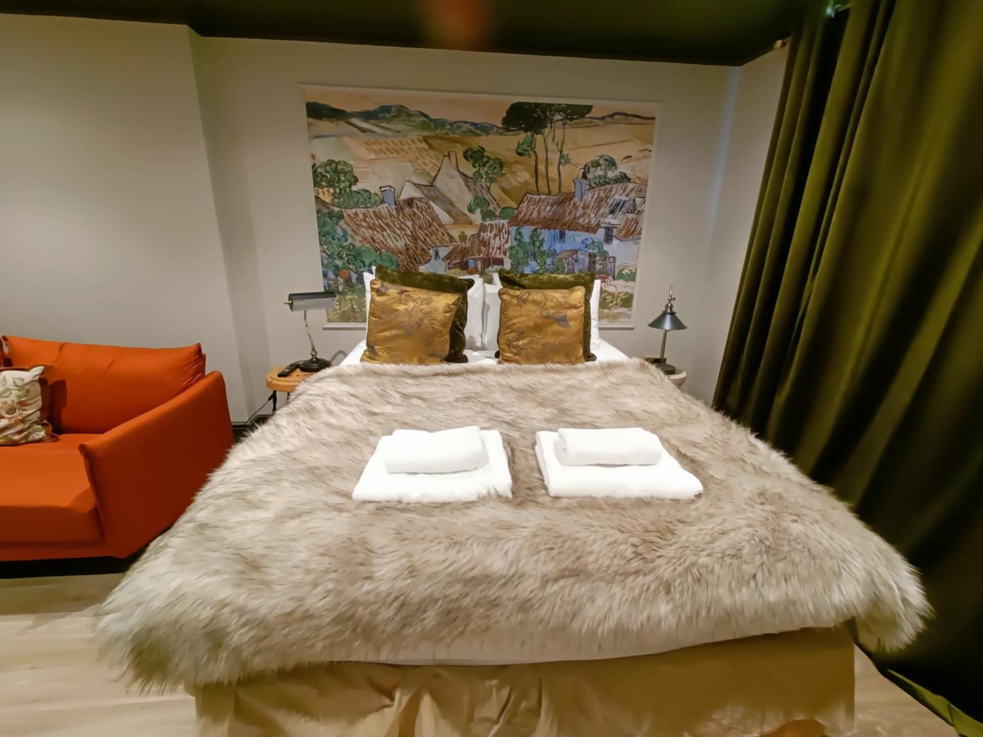 Rooms On The Prom Τσέλτενχαμ Εξωτερικό φωτογραφία